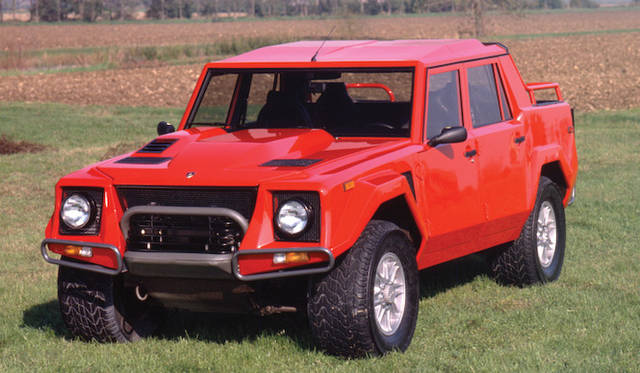 <strong>Lamborghini LM002｜ランボルギーニ LM002</strong>　1985年に発売、1992年まで300台が生産された