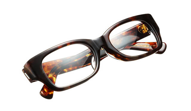 <strong>OLIVER GOLDSMITH｜オリバー ゴールドスミス</strong>　「MUST（マスト）」3万6750円 （限定色）