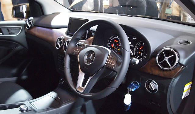 <strong>Mercedes-Benz B-Class｜メルセデス・ベンツ Bクラス</strong>