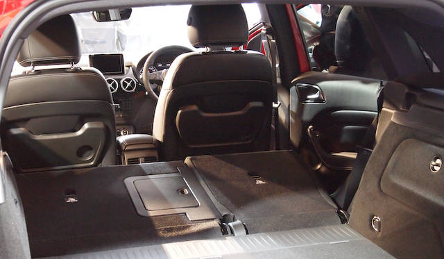 <strong>Mercedes-Benz B-Class｜メルセデス・ベンツ Bクラス</strong>