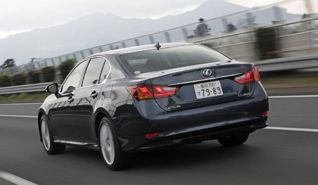 <strong>LEXUS GS 450h version L｜レクサス GS450h バージョン L</strong>
