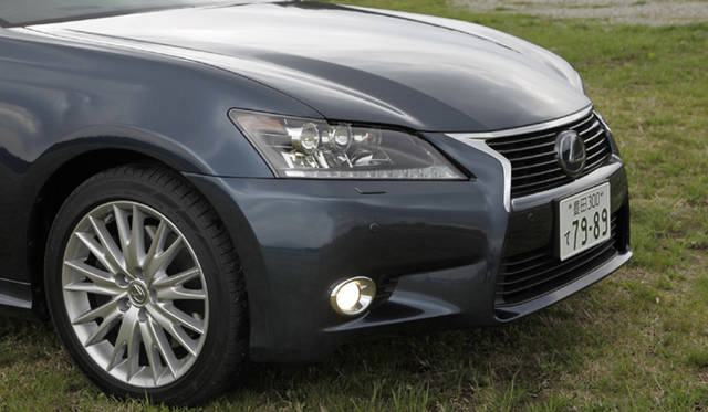 <strong>LEXUS GS 450h version L｜レクサス GS450h バージョン L</strong>