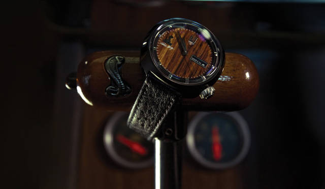 <strong>MARCH LA.B｜マーチ エルエービー</strong> 「AM1 SHELBY」22万500円（ユナイテッドアローズ 原宿本店 メンズ館）