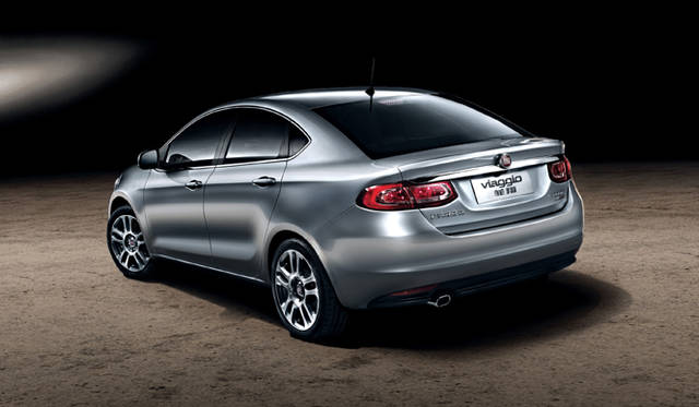 <strong>Fiat Viaggio｜フィアット・ビアッジオ</strong>