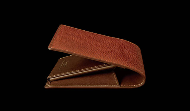 <strong>inquest｜インクエスト</strong>　W8×H10.5×D1cm。名刺入れ1万2600円（インクエスト／ヴィンテージ リバイバル プロダクションズ）