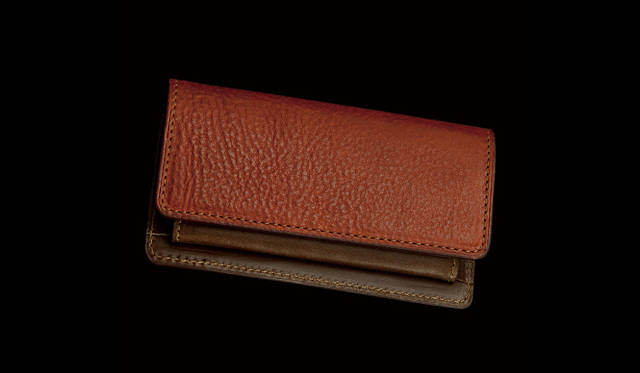 <strong>inquest｜インクエスト</strong>　W10.5×H5.8×D1.5cm。コインケース9450円（インクエスト／ヴィンテージ リバイバル プロダクションズ）