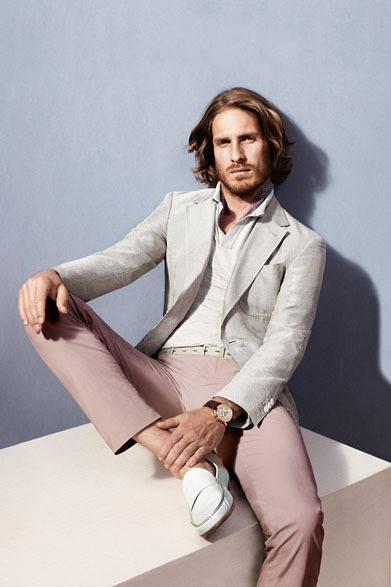 <strong>阪急MEN’S TOKYO｜5月 “サマー アトラクション”</strong>　100％シルク素材を使用したシアサッカー織りのジャケット21万7350円（エルメネジルド ゼニア）