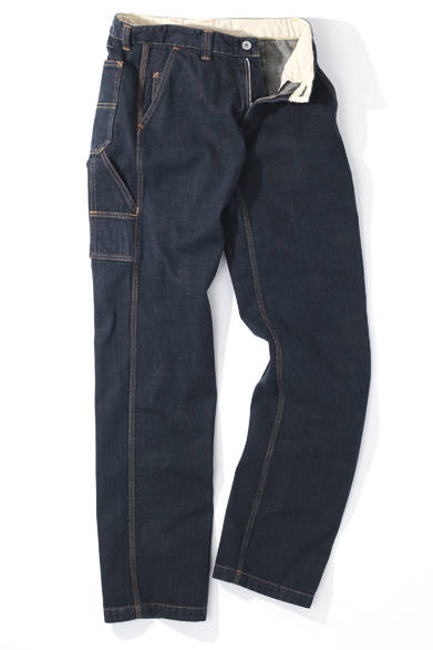 オリジナルのデニム地を使用したMHL.のワークパンツ。オーセンティックなペインターパンツをモチーフにし、ライトオンスの軽快なはき心地を実現した一本だ。けっして無骨ではなく、モダンでナチュラルな雰囲気がこのブランドの特徴といえよう。洗いざらしのボタンダウンシャツと合わせてシンプルに着こなしたい。<br /><br />1万9950円（マーガレット・ハウエル MHL.）<br /><br />アングローバル<br />Tel.03-5467-7874<br />www.margarethowell.jp/<br />