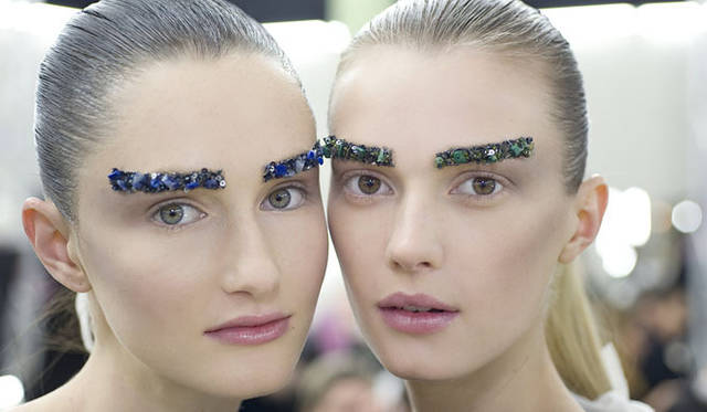 <strong>CHANEL｜シャネル</strong>　シャネル2012-13年秋冬コレクション　© CHANEL 2012