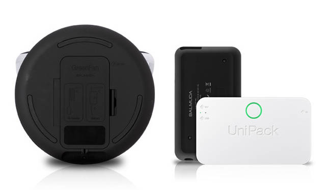 <strong>BALMUDA｜バルミューダ</strong>　「UniPack（ユニパック）」　グリーンファン・ミニのベース部分にはユニパック専用のスペースが設けられている