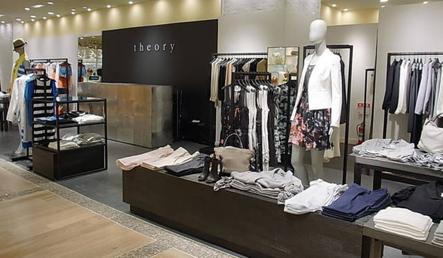 <strong>Shibuya Hikarie ShinQs｜渋谷ヒカリエ シンクス</strong>　3階　セオリー