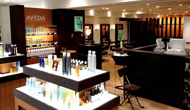 <strong>Shibuya Hikarie ShinQs｜渋谷ヒカリエ シンクス</strong>　1階　クロードモネH2O・アヴェダ