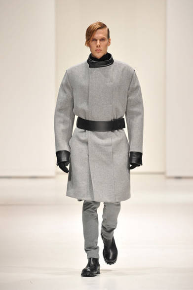 <strong>第2回メンズファッションウィーク・シンガポール（MFWS 2012）</strong>　「SONGZIO（ソン ジオ）」