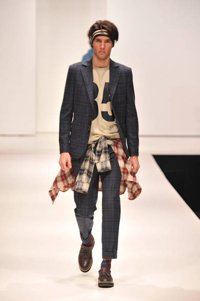 <strong>第2回メンズファッションウィーク・シンガポール（MFWS 2012）</strong>　「BEYOND CLOSET（ビヨンド クローゼット）」