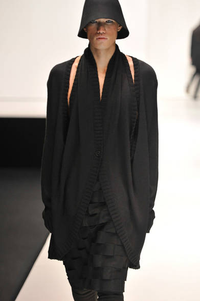 <strong>第2回メンズファッションウィーク・シンガポール（MFWS 2012）</strong>　「VANDALIST（ヴァンダリスト）」