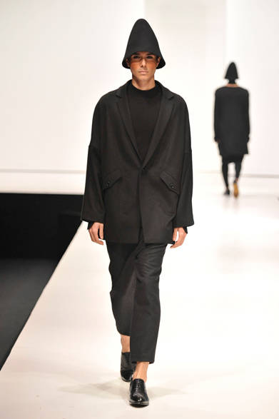 <strong>第2回メンズファッションウィーク・シンガポール（MFWS 2012）</strong>　「VANDALIST（ヴァンダリスト）」