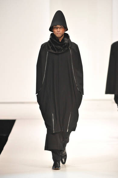 <strong>第2回メンズファッションウィーク・シンガポール（MFWS 2012）</strong>　「VANDALIST（ヴァンダリスト）」