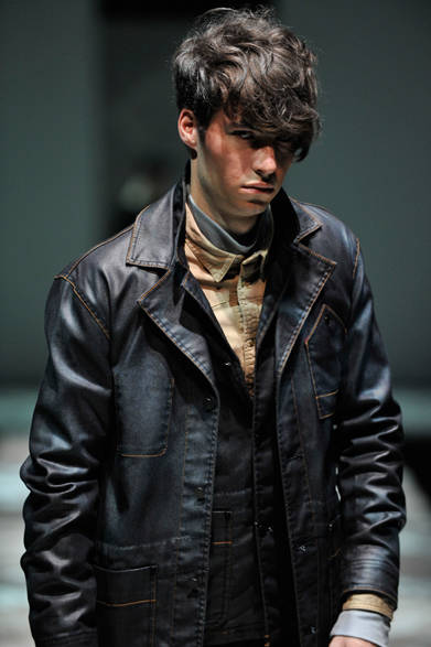 <strong>第2回メンズファッションウィーク・シンガポール（MFWS 2012）</strong>　「FACTOTUM（ファクトタム）」