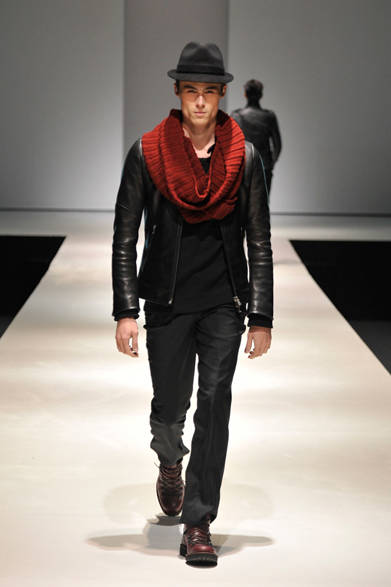 <strong>第2回メンズファッションウィーク・シンガポール（MFWS 2012）</strong>　「JUN HASHIMOTO（ジュン ハシモト）」