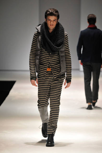 <strong>第2回メンズファッションウィーク・シンガポール（MFWS 2012）</strong>　「JUN HASHIMOTO（ジュン ハシモト）」