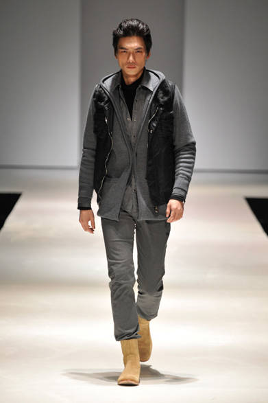 <strong>第2回メンズファッションウィーク・シンガポール（MFWS 2012）</strong>　「JUN HASHIMOTO（ジュン ハシモト）」