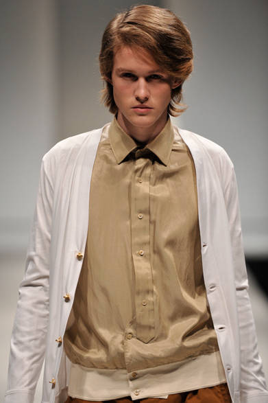 <strong>第2回メンズファッションウィーク・シンガポール（MFWS 2012）</strong>　「PASCAL DONQUINO（パスカル ドンキーノ）」