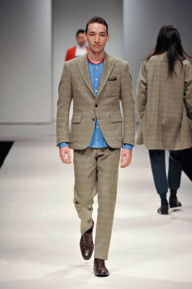 <strong>第2回メンズファッションウィーク・シンガポール（MFWS 2012）</strong>　「CASELY HAYFORD（ケイスリー ヘイフォード）」