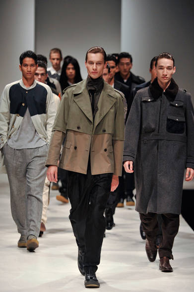 <strong>第2回メンズファッションウィーク・シンガポール（MFWS 2012）</strong>　「CASELY HAYFORD（ケイスリー ヘイフォード）」