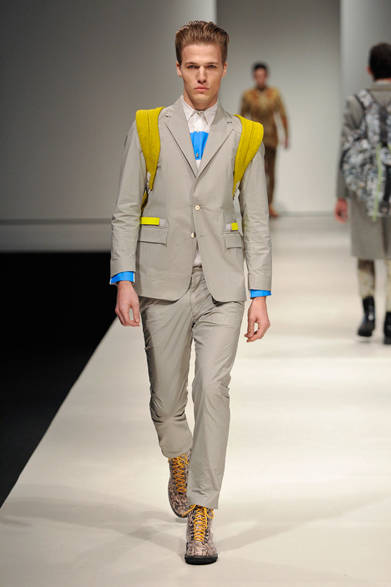 <strong>第2回メンズファッションウィーク・シンガポール（MFWS 2012）</strong>　「MATTHEW MILLER（マシュー ミラー）」