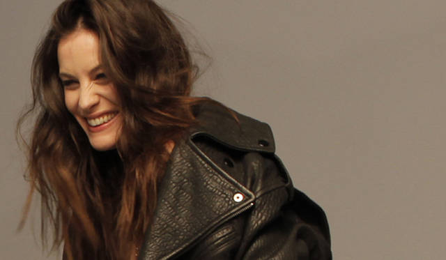 <strong>GIVENCHY｜ジバンシイ</strong>　リヴ･タイラーが歌声を初披露！　レディスフレグランス「ヴェリィ イレジスティブル ジバンシイ エレクトリック オーデトワレ」数量限定発売