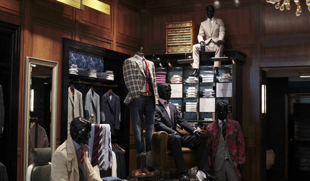 <strong>TOMMY HILFIGER｜トミー・ヒルフィガー</strong>　トミー・ヒルフィガー氏のもっともお気に入りのスペース、セミオーダーコーナー