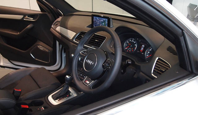 <strong>Audi Q3｜アウディQ3</strong>　（写真はS-Line仕様）