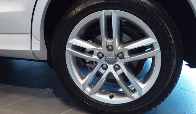 <strong>Audi Q3｜アウディQ3</strong>　（写真はS-Line仕様）