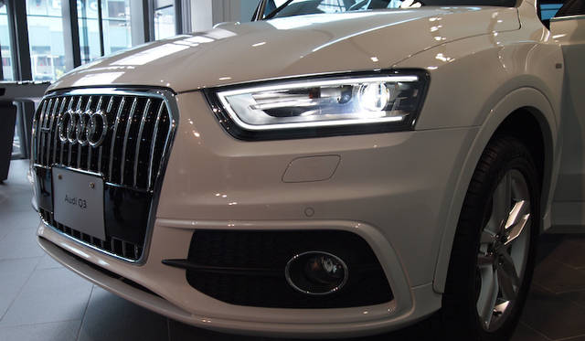 <strong>Audi Q3｜アウディQ3</strong>　ヘッドライトは新型A4とおなじように、LEDが周囲を取り囲んでいる（写真はS-Line仕様）