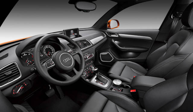 <strong>Audi Q3｜アウディQ3</strong>　（写真は本国仕様）