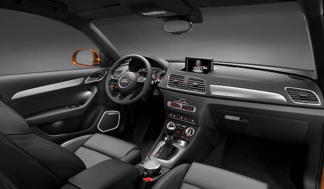 <strong>Audi Q3｜アウディQ3</strong>　（写真は本国仕様）