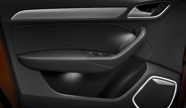 <strong>Audi Q3｜アウディQ3</strong>　（写真は本国仕様）