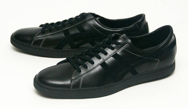 <strong>Onitsuka Tiger｜オニツカタイガー</strong>　バスケットボールシューズがデザインベース。FABRE DELUXE 2万3100円（5月下旬、全国のオニツカタイガー直営店にて発売）