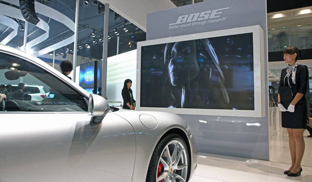 <strong>BOSE｜ボーズ</strong>　ブース内では、モニター、ヘッドフォン、スピーカーなどホームオーディオ製品の展示も