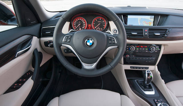 <strong>BMW X1｜ビー・エム・ダブリュー X1</strong>