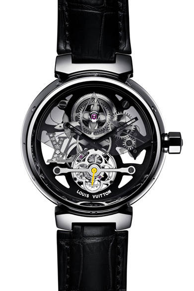 「ウォッチメーキングの世界で中心的な存在を目指す」、本格ウォッチメーカーとしてのルイ・ヴィトンにふさわしい時計。カスタムできる内容がさらに広がった、スケルトンが美しいトゥールビヨンだ。「LV」のブランドロゴや、モノグラム・フラワーなど、ルイ・ヴィトンらしいモチーフがほどこされている。<br /><br />  <strong>タンブール モノグラム・トゥールビヨン</strong><br /> 1900万円（2012年5月現在）<br /> 手巻き、直径41.5mm、18KWG<br /><br />  ルイ・ヴィトン カスタマーサービス<br /> Tel. 03-3478-2100