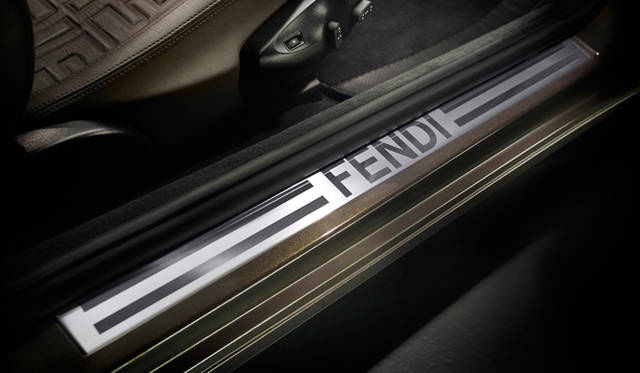 <strong>Maserati GranCabrio FENDI｜マセラティ グランカブリオ フェンディ</strong>