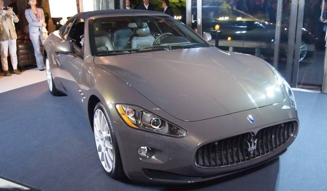 <strong>Maserati GranCabrio FENDI｜マセラティ グランカブリオ フェンディ</strong>　イタリア大使館にて公開されたデモカー