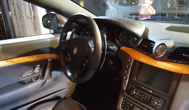 <strong>Maserati GranCabrio FENDI｜マセラティ グランカブリオ フェンディ</strong>　イタリア大使館にて公開されたデモカー