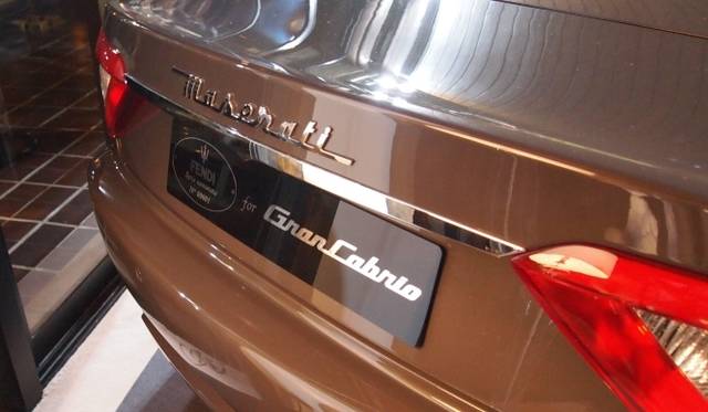 <strong>Maserati GranCabrio FENDI｜マセラティ グランカブリオ フェンディ</strong>　イタリア大使館にて公開されたデモカー