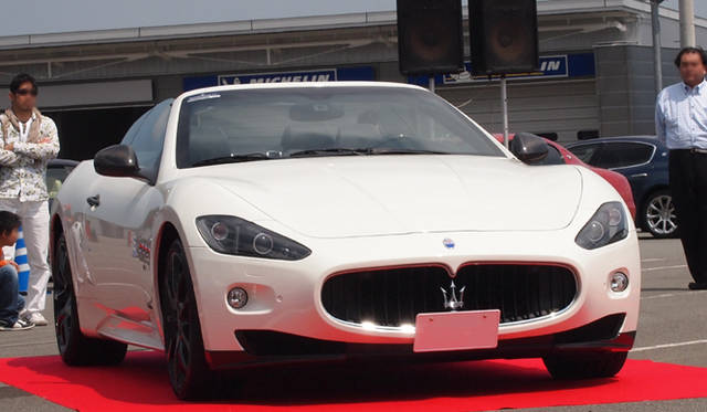 <strong>Maserati GranCabrio Sport｜マセラティ グランカブリオ スポーツ</strong>