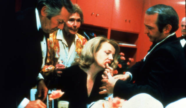 <strong>MOVIE｜特集上映 「ジョン・カサヴェテス　レトロスペクティヴ」</strong>　『オープニング・ナイト』（1977年）　©1977 Faces Distribution Corporation