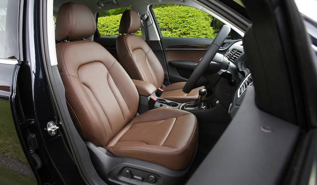 <strong>Audi Q3 2.0TFSI quattro 211PS｜アウディQ3 2.0 TFSIクワトロ 211PS</strong>