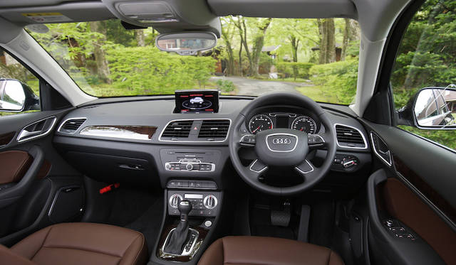 <strong>Audi Q3 2.0TFSI quattro 211PS｜アウディQ3 2.0 TFSIクワトロ 211PS</strong>