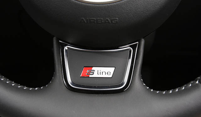 <strong>Audi Q3 2.0TFSI quattro 211PS｜アウディQ3 2.0 TFSIクワトロ 211PS</strong>